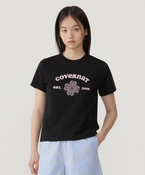 COVERNAT WOMAN(カバーナットウーマン)の「ウーマンレギュラーフィットアーチクローバーハートTシャツブラック(Tシャツ/カットソー・レディース・その他・WS/WM/LARGE)」の1枚目の写真