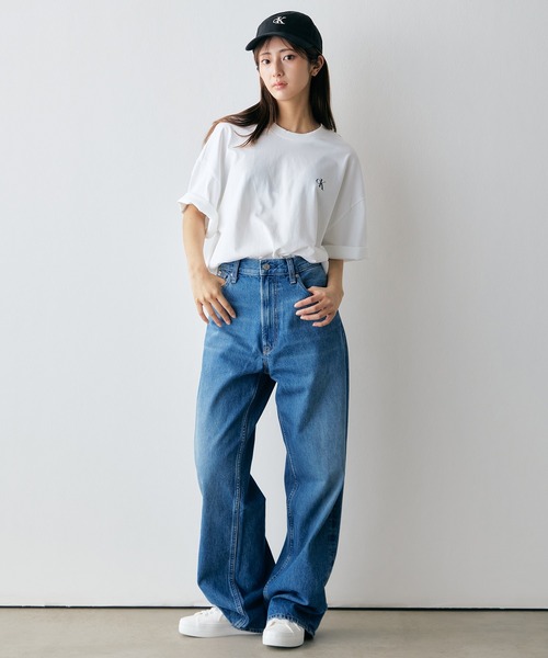 Calvin Klein（カルバン・クライン）の「【ユニセックス】ショートスリーブオーバーサイズヘビーウェイトTシャツ（Tシャツ/カットソー・メンズ・ブラック/グレー系その他/ホワイト・M/S/L/XL）」の18枚目の写真