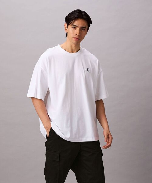 Calvin Klein（カルバン・クライン）の「【ユニセックス】ショートスリーブオーバーサイズヘビーウェイトTシャツ（Tシャツ/カットソー・メンズ・ブラック/グレー系その他/ホワイト・M/S/L/XL）」の13枚目の写真