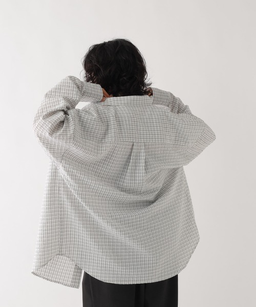 BAYFLOW（ベイフロー）の「[WEB限定]メンズライクオーバーカラーシャツ（シャツ/ブラウス・レディース・ホワイト/ライトブルー/ネイビー/グレー/ピンク/イエロー/ブルー・FREE）」の10枚目の写真