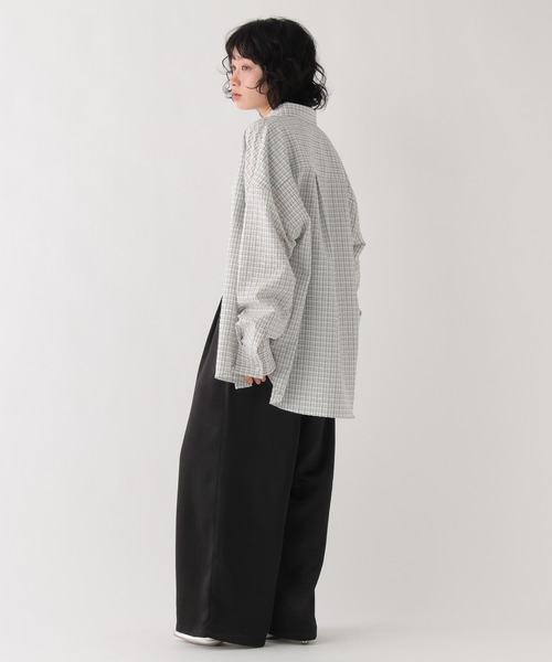 BAYFLOW（ベイフロー）の「[WEB限定]メンズライクオーバーカラーシャツ（シャツ/ブラウス・レディース・ホワイト/ライトブルー/ネイビー/グレー/ピンク/イエロー/ブルー・FREE）」の14枚目の写真