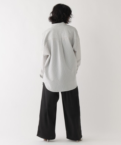 BAYFLOW（ベイフロー）の「[WEB限定]メンズライクオーバーカラーシャツ（シャツ/ブラウス・レディース・ホワイト/ライトブルー/ネイビー/グレー/ピンク/イエロー/ブルー・FREE）」の15枚目の写真