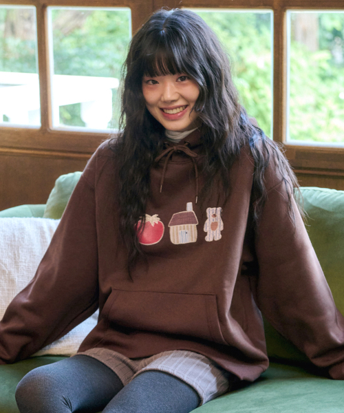 ambler(エムブラー)の「トマトベア アプリケ刺繍フードパーカー AHP1213 (ブラウン)(パーカー・レディース・その他・SMALL/MEDIUM/LARGE)」の1枚目の写真