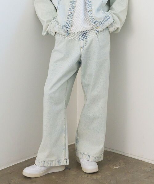 CRAFT STANDARD BOUTIQUE（クラフトスタンダードブティック）の「ハイブリーチケミカル加工デニムワイドパンツ（デニムパンツ・メンズ・ブラック/ライトインディゴブルー・L/M）」の10枚目の写真