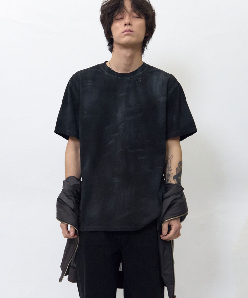 BLR(ビーエルアール)の「Oil Wash Cut-Off Logo Short Sleeve T-Shirt Black(Tシャツ/カットソー・メンズ・その他・LARGE/MEDIUM/SMALL)」の2枚目の写真