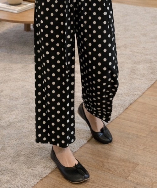 mielu(ミエル)の「ドット柄クロップドパンツ(その他パンツ・レディース・ブラック/アイボリー・LARGE/MEDIUM)」の11枚目の写真