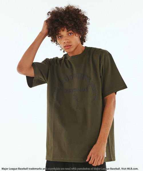 BACK TO THE FIELD(バック トゥー ザ フィールド)の「【MLB】Puff Printing Tee(Tシャツ/カットソー・メンズ・カーキ系/ブラック・XL/LARGE/MEDIUM/XXL)」の3枚目の写真