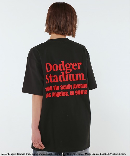 BACK TO THE FIELD(バック トゥー ザ フィールド)の「【MLB】Puff Printing Tee(Tシャツ/カットソー・メンズ・カーキ系/ブラック・XL/LARGE/MEDIUM/XXL)」の1枚目の写真