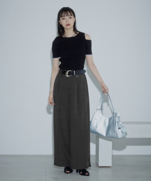 PAGEBOY(ページボーイ)の「ハイショクラインカットオフプルオーバー(Tシャツ/カットソー・レディース・ブラック/ターコイズブルー・FREE)」の18枚目の写真
