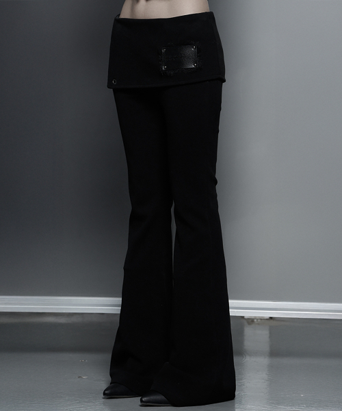 ETRE AU SOMMET（エトレオソメ）の「Lace-Up Side Slit Bootcut Pants (Black)（その他パンツ・レディース・ブラック・FREE）」の2枚目の写真