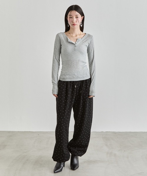 NUJOH(ヌゾ)の「Dot Relax Pants / ドットリラックスパンツ(スウェットパンツ・レディース・ブラック/グレー・FREE)」の11枚目の写真