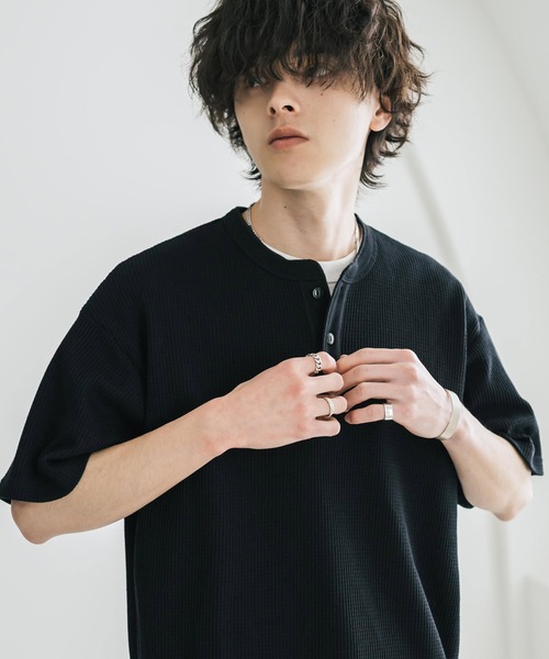 Rocky Monroe（ロッキーモンロー）の「オーバーサイズ T/Cワッフルヘンリーネック半袖Tシャツ（Tシャツ/カットソー・メンズ・チャコール/ベージュ/ホワイト/ブラック/グレー・M/XL/L）」の10枚目の写真