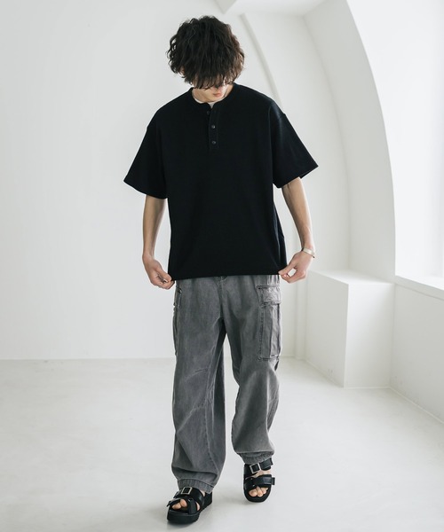 Rocky Monroe（ロッキーモンロー）の「オーバーサイズ T/Cワッフルヘンリーネック半袖Tシャツ（Tシャツ/カットソー・メンズ・チャコール/ベージュ/ホワイト/ブラック/グレー・M/XL/L）」の8枚目の写真