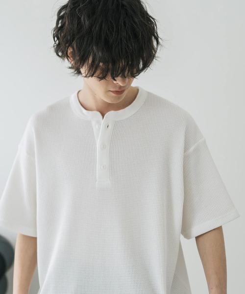 Rocky Monroe（ロッキーモンロー）の「オーバーサイズ T/Cワッフルヘンリーネック半袖Tシャツ（Tシャツ/カットソー・メンズ・チャコール/ベージュ/ホワイト/ブラック/グレー・M/XL/L）」の16枚目の写真