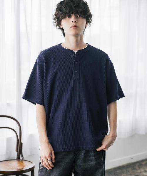 Rocky Monroe(ロッキーモンロー)の「新色追加 オーバーサイズ T/Cワッフルヘンリーネック半袖Tシャツ(Tシャツ/カットソー・メンズ・チャコール/ベージュ/ホワイト/ブラック/グレー/ネイビー・M/XL/L)」の7枚目の写真