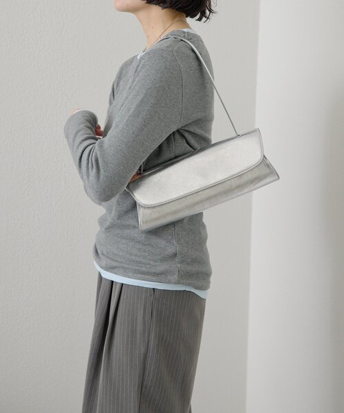 ear PAPILLONNER（イアパピヨネ）の「【MAGLOW(マグロー)】ear別注ロングハンドルミニトートバッグ（トートバッグ・レディース・シルバー/ブラック/ホワイト・FREE）」の2枚目の写真