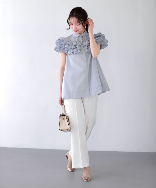 Fit more(フィットモア)の「ペタルフリルスカラップブラウス(シャツ/ブラウス・レディース・ブルー/ベビーピンク/ホワイト・FREE)」の5枚目の写真