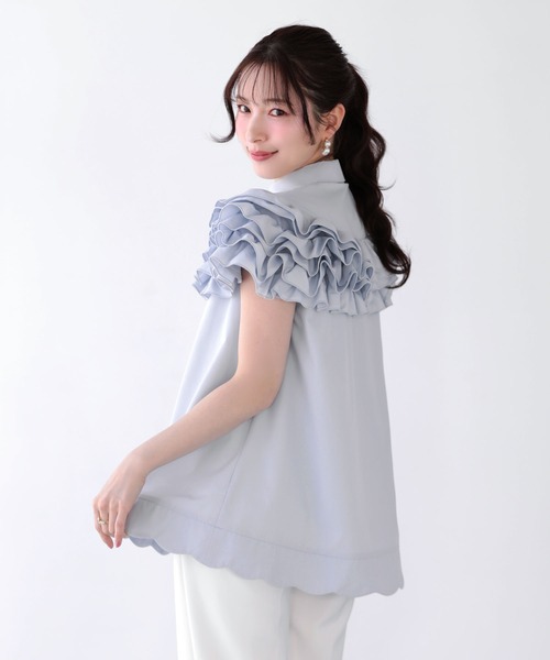 Fit more(フィットモア)の「ペタルフリルスカラップブラウス(シャツ/ブラウス・レディース・ブルー/ベビーピンク/ホワイト・FREE)」の6枚目の写真