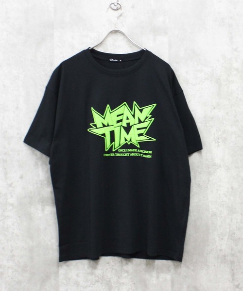 SHISKY（シスキー）の「オーバーサイズ プリント半袖Tシャツ（Tシャツ/カットソー・メンズ・ブラック系その他4/ホワイト系その他3/ホワイト系その他/ブラック系その他5/ホワイト系その他4/ブラック系その他3/グレー系その他4/グリーン系その他/ベージュ/グレー系その他3/ミント/グレー系その他2/ブルー系その他/ネイビー/チャコール/ホワイト系その他5/ホワイト系その他2/ブラック系その他/オフホワイト/杢グレー/ブルー系その他2/ブラック系その他2/グレー系その他/ブラック・XL/L/M）」の13枚目の写真