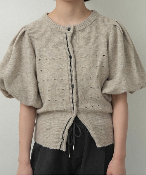 lawgy（ラウジー）の「front curl line puff sleeve tops / フロントカールラインパフスリーブトップス（その他トップス・レディース・ホワイト/オートミール/グレー/クリーム・FREE）」の17枚目の写真