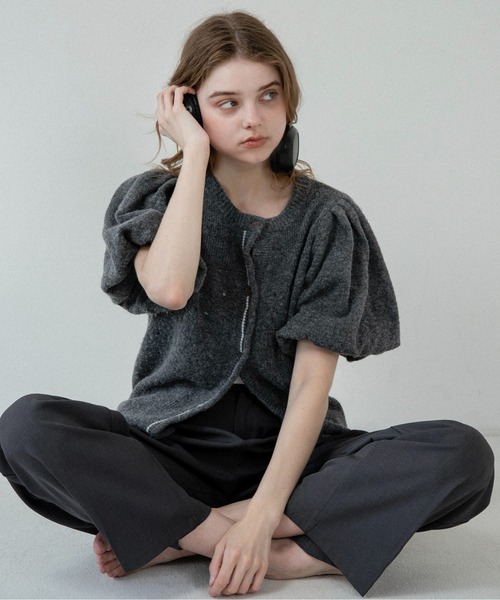 lawgy（ラウジー）の「front curl line puff sleeve tops / フロントカールラインパフスリーブトップス（その他トップス・レディース・ホワイト/オートミール/グレー/クリーム・FREE）」の8枚目の写真