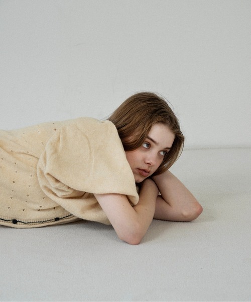 lawgy（ラウジー）の「front curl line puff sleeve tops / フロントカールラインパフスリーブトップス（その他トップス・レディース・ホワイト/オートミール/グレー/クリーム・FREE）」の12枚目の写真