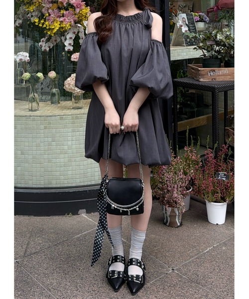 mellowneon(メロウネオン)の「ダブルベルトシューズ(パンプス・レディース・アイボリー/ブラック・SMALL/MEDIUM/LARGE)」の22枚目の写真