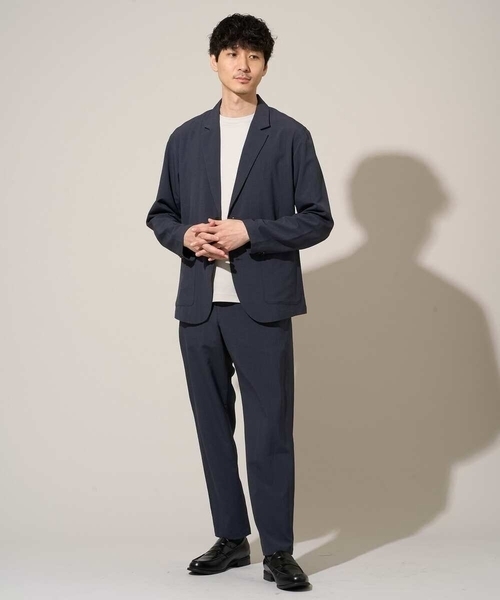 a.v.v(アーヴェヴェ)の「春夏のカジュアルジャケットスタイルにぜひ【イージーケア/洗濯機で洗える/接触冷感/吸水速乾/UVカット/ストレッチ】リライトテーラードジャケット(その他アウター・メンズ・チャコールグレー/ライトグレー・48/50/46)」の1枚目の写真