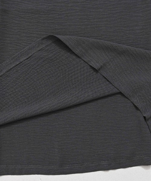 CavariA(キャバリア)の「『CavariA/キャバリア』布帛ロンTシャツ 長袖(Tシャツ/カットソー・メンズ・グレイッシュベージュ/ブルーグリーン/チャコールグレー・L/M)」の20枚目の写真