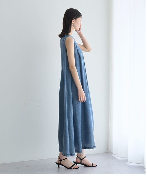 YECCA VECCA(イェッカヴェッカ)の「バイオ加工ヴィンテージデニムタックワンピース(ワンピース・レディース・インディゴブルー/グレー・FREE)」の11枚目の写真