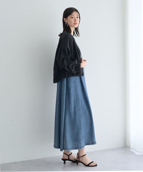 YECCA VECCA(イェッカヴェッカ)の「バイオ加工ヴィンテージデニムタックワンピース(ワンピース・レディース・インディゴブルー/グレー・FREE)」の14枚目の写真