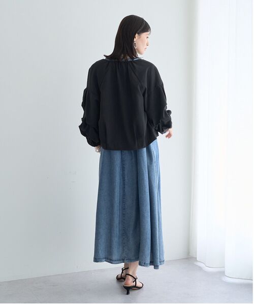 YECCA VECCA(イェッカヴェッカ)の「バイオ加工ヴィンテージデニムタックワンピース(ワンピース・レディース・インディゴブルー/グレー・FREE)」の15枚目の写真