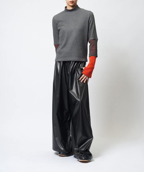 gomme(ゴム)の「エコレザーワイドパンツ(その他パンツ・レディース・ブラック・MEDIUM)」の3枚目の写真