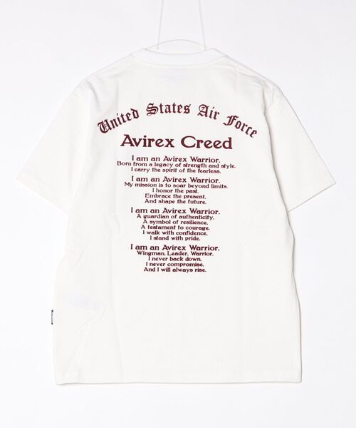 AVIREX(アヴィレックス)の「PRINT T-SHIRT "Avirex Creed" / 半袖Tシャツ ”アヴィレックス クリード” / AVIREX / アヴィレックス(Tシャツ/カットソー・メンズ・ブラック/オフホワイト/ブルーグレー・MEDIUM/LARGE/X-LARGE/XX-LARGE)」の4枚目の写真