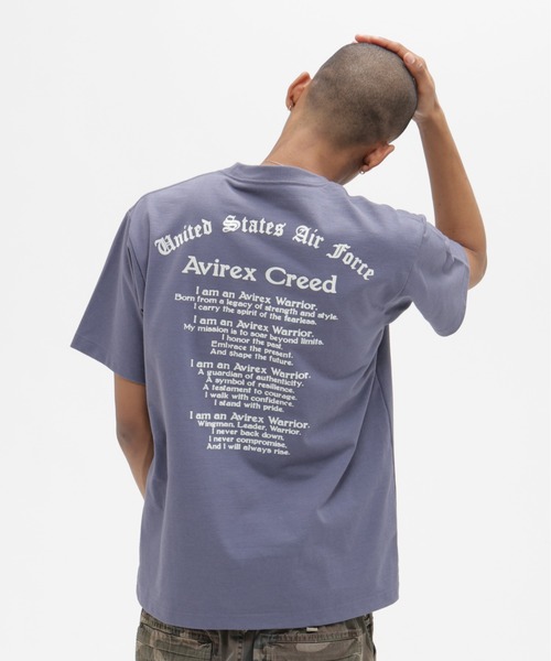 AVIREX(アヴィレックス)の「PRINT T-SHIRT "Avirex Creed" / 半袖Tシャツ ”アヴィレックス クリード” / AVIREX / アヴィレックス(Tシャツ/カットソー・メンズ・ブラック/オフホワイト/ブルーグレー・MEDIUM/LARGE/X-LARGE/XX-LARGE)」の19枚目の写真