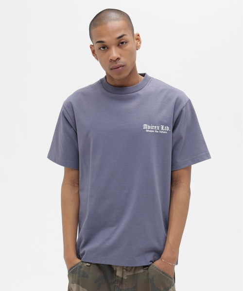 AVIREX(アヴィレックス)の「PRINT T-SHIRT "Avirex Creed" / 半袖Tシャツ ”アヴィレックス クリード” / AVIREX / アヴィレックス(Tシャツ/カットソー・メンズ・ブラック/オフホワイト/ブルーグレー・MEDIUM/LARGE/X-LARGE/XX-LARGE)」の20枚目の写真