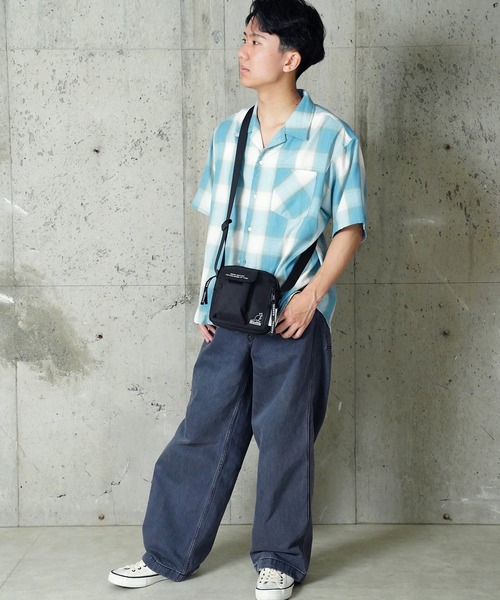 KANGOL(カンゴール)の「"06"≪KANGOL≫4ポケット/1.8L スクエア ミニ ショルダーバッグ(ショルダーバッグ・メンズ・ブラック×ホワイト/ブラック×グリーン・ONE SIZE)」の7枚目の写真