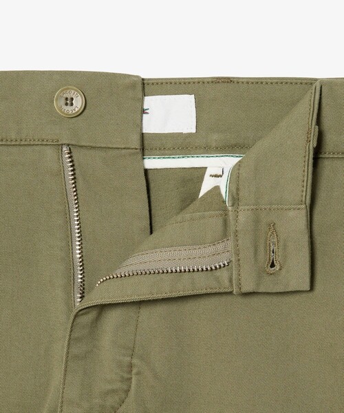 LACOSTE(ラコステ)の「ストレッチチノバミューダショーツ(その他パンツ・メンズ・ダークネイビー/モスグリーン・31/32)」の14枚目の写真