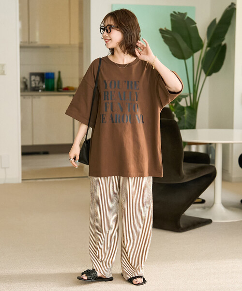 FREAK'S STORE（フリークスストア）の「限定展開　YOUREREALLY ロゴ ビッグシルエット 半袖 Tシャツ（Tシャツ/カットソー・レディース・ブルー/ブラウン/ナチュラル/ブラック・ﾌﾘ-）」の16枚目の写真