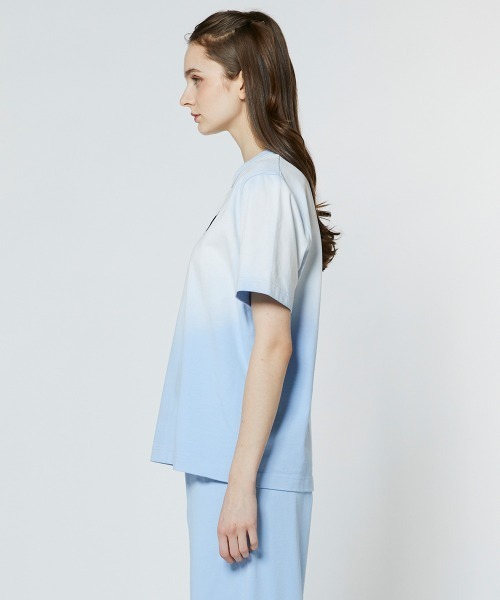 ESSENTIAL(エッセンシャル)の「ヘビー天竺 グラデーションTシャツ(WEB限定)(Tシャツ/カットソー・レディース・サックスブルー/ピンク・FREE)」の4枚目の写真