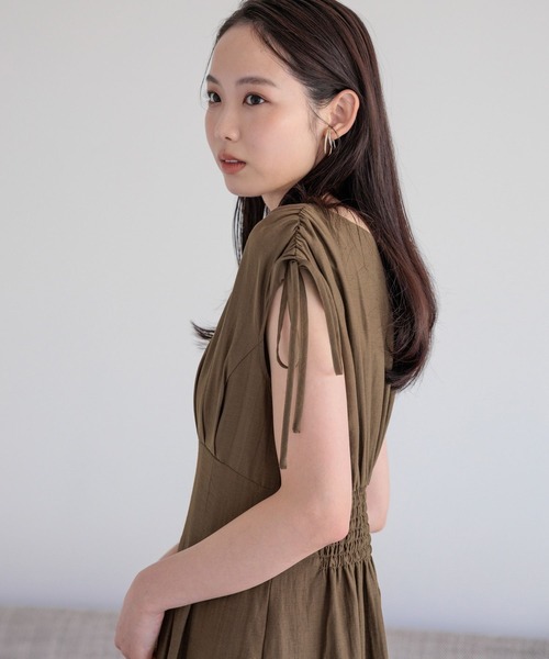 Andemiu(アンデミュウ)の「キリカエデザインフレンチスリーブワンピース/846013(ワンピース・レディース・アイボリー/ブルー系その他/ダークブラウン・FREE)」の12枚目の写真