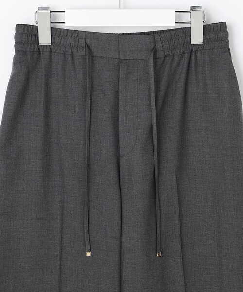自由区(ジユウク)の「ソフトツイルクロスワイドストレート パンツ(その他パンツ・レディース・グレー系/ベージュ系・46/44)」の14枚目の写真