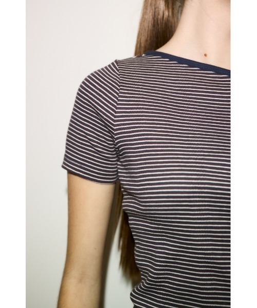 THROW by SLY(スローバイスライ)の「MillerxTHROW ONESHOULDER TOPSTHROW ミラースローワンショルダートップス 夏服 秋服(Tシャツ/カットソー・レディース・パープル系その他/ブラウン系その他2・FREE)」の9枚目の写真