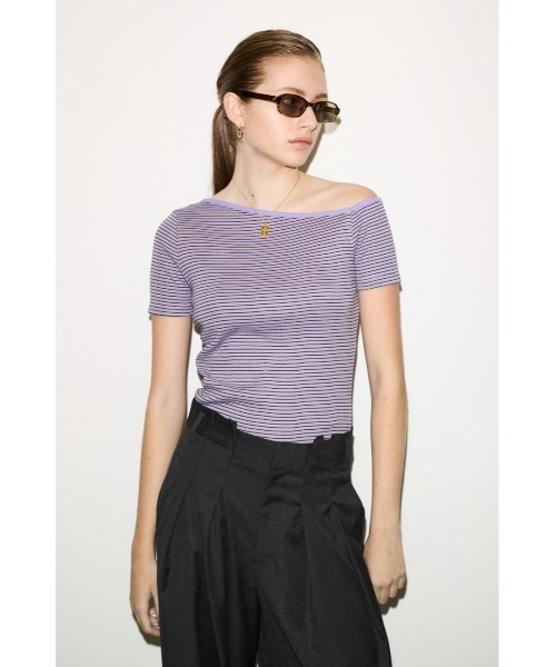 THROW by SLY(スローバイスライ)の「MillerxTHROW ONESHOULDER TOPSTHROW ミラースローワンショルダートップス 夏服 秋服(Tシャツ/カットソー・レディース・パープル系その他/ブラウン系その他2・FREE)」の10枚目の写真