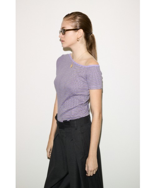 THROW by SLY(スローバイスライ)の「MillerxTHROW ONESHOULDER TOPSTHROW ミラースローワンショルダートップス 夏服 秋服(Tシャツ/カットソー・レディース・パープル系その他/ブラウン系その他2・FREE)」の12枚目の写真