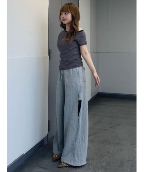 THROW by SLY(スローバイスライ)の「MillerxTHROW ONESHOULDER TOPSTHROW ミラースローワンショルダートップス 夏服 秋服(Tシャツ/カットソー・レディース・パープル系その他/ブラウン系その他2・FREE)」の14枚目の写真