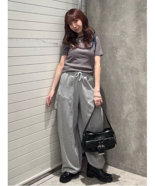 THROW by SLY(スローバイスライ)の「MillerxTHROW ONESHOULDER TOPSTHROW ミラースローワンショルダートップス 夏服 秋服(Tシャツ/カットソー・レディース・パープル系その他/ブラウン系その他2・FREE)」の15枚目の写真