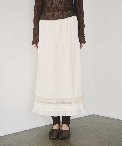Crisp(クリスプ)の「tuck lace cotton skirt / タックレースコットンスカート(スカート・レディース・オフホワイト/ダークグレー・FREE)」の3枚目の写真