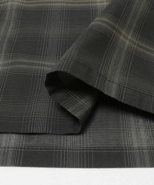 URBAN RESEARCH(アーバンリサーチ)の「SHEER CH SQUARE CUT SHIRTS(シャツ/ブラウス・メンズ・グリーン/アイボリー/ブラック・LARGE/MEDIUM)」の21枚目の写真