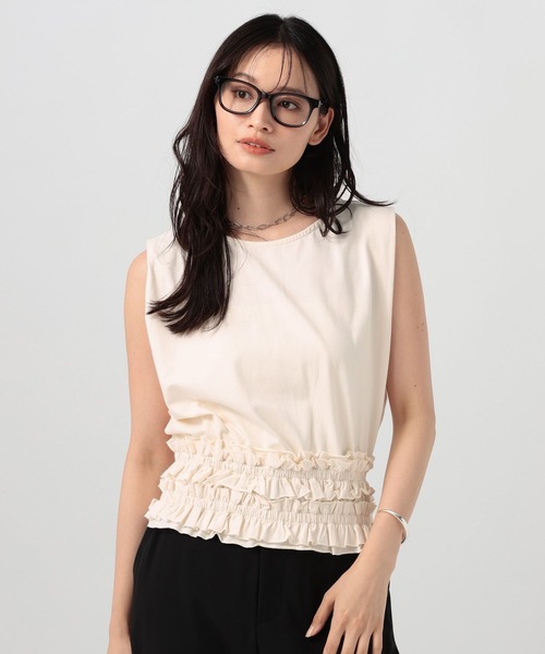 BAYFLOW(ベイフロー)の「2WAYギャザーフリルヘムノースリーブ(Tシャツ/カットソー・レディース・レッド/オフホワイト/ブラック・FREE)」の9枚目の写真